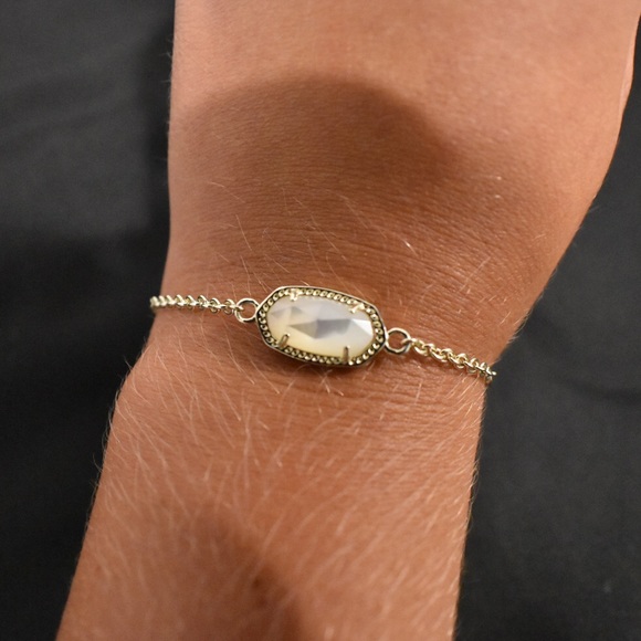 Kendra Scott Gold & Cream Stoned Bracelet - Picture 2 of 4